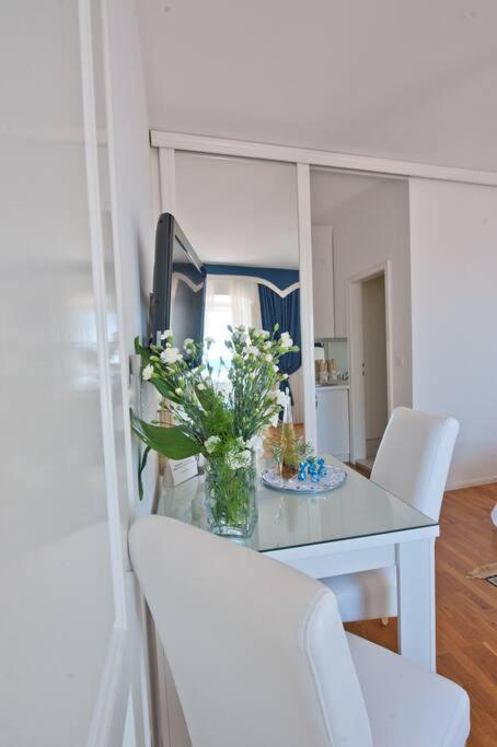 Blue Studio Apartment Next To The Beach ดูบรอฟนิก ภายนอก รูปภาพ
